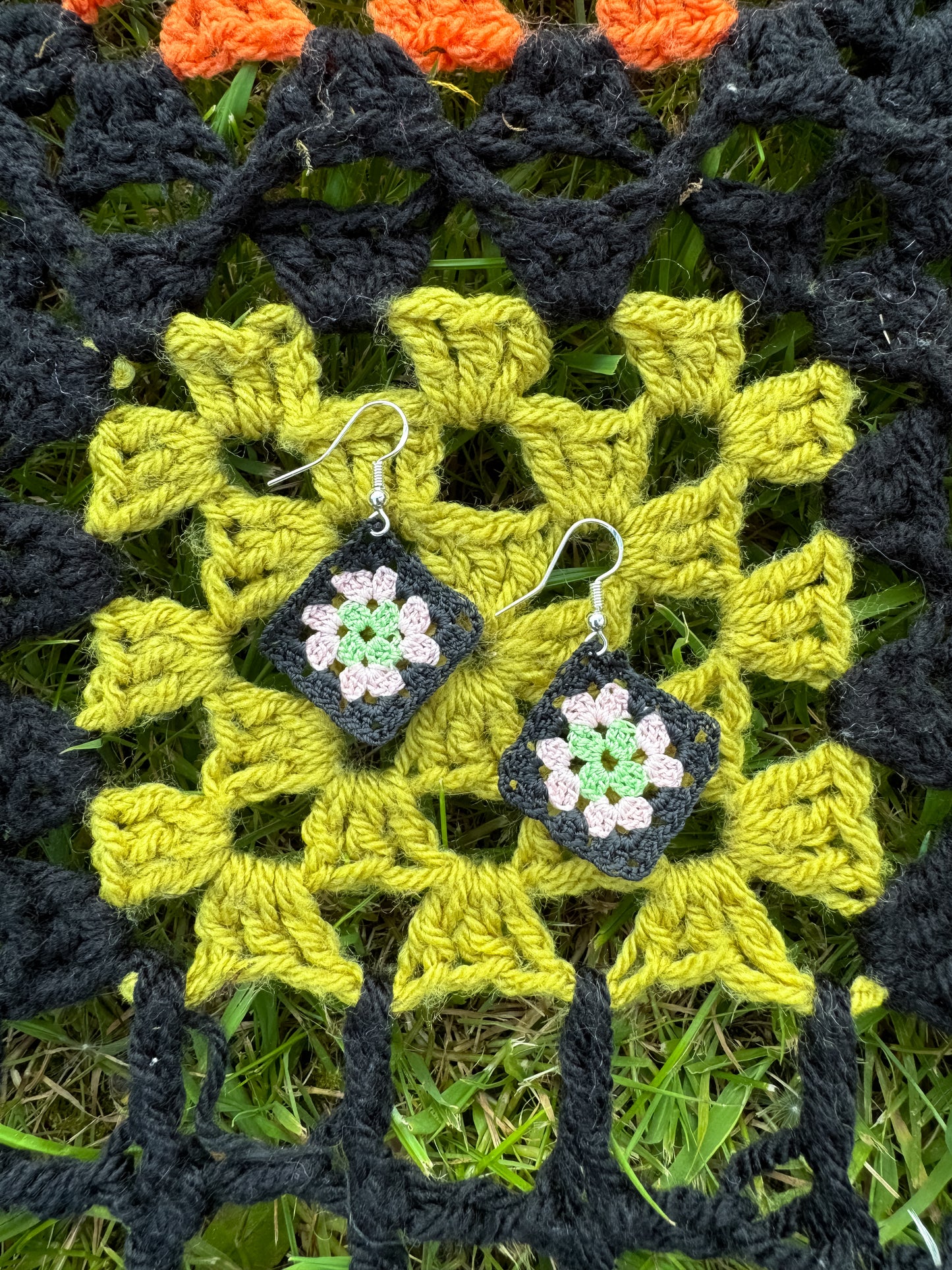 MINI CROCHET GRANNY SQUARE EARRINGS