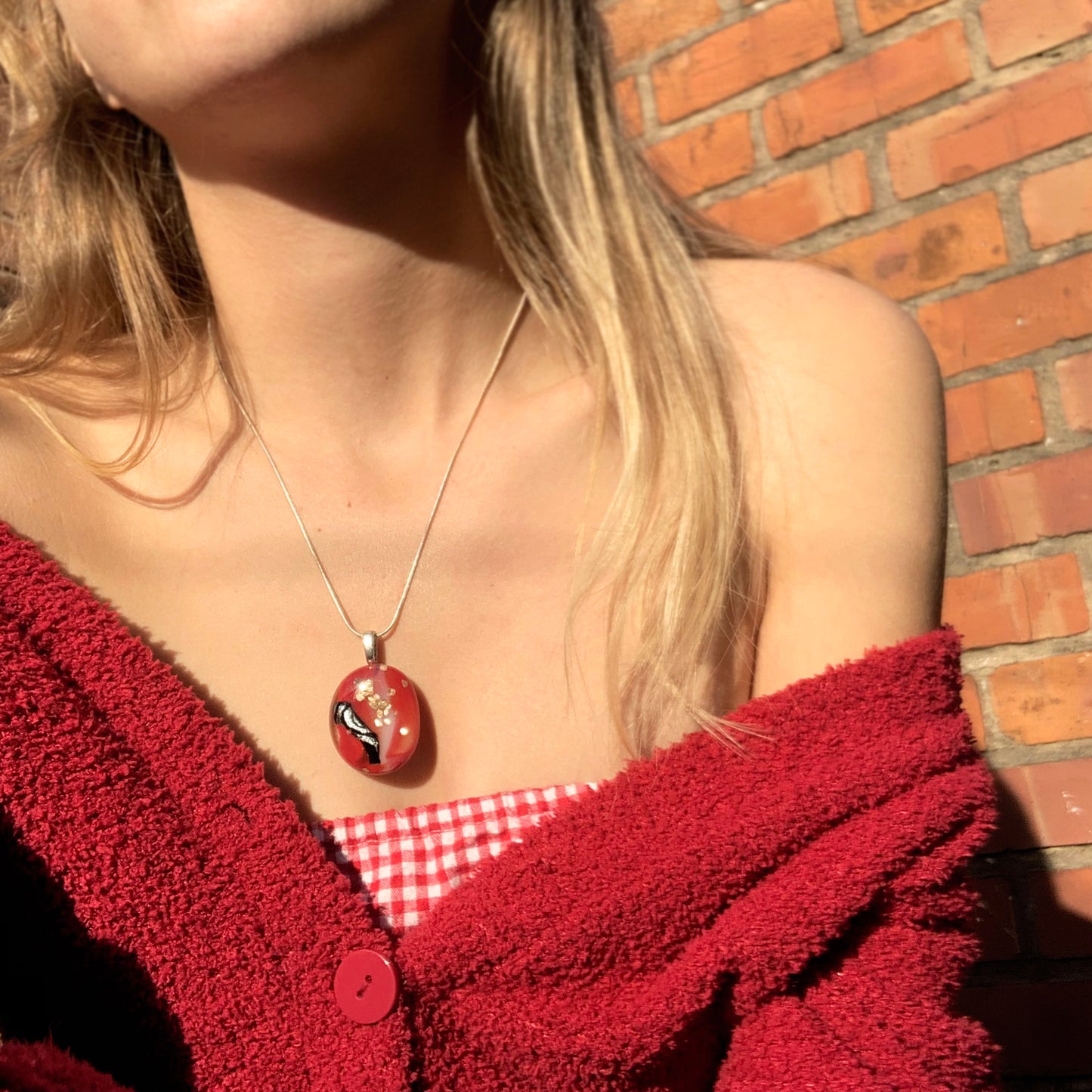 ABSTRACT ZEBRA GLASS PENDANT